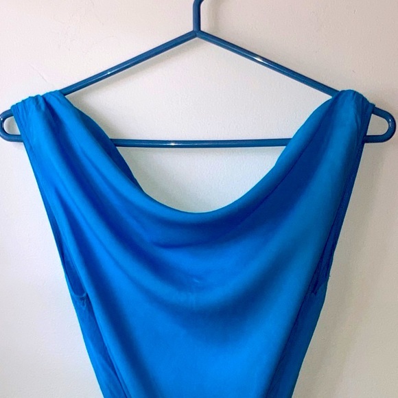 Robe bleue - Picture 1 of 3